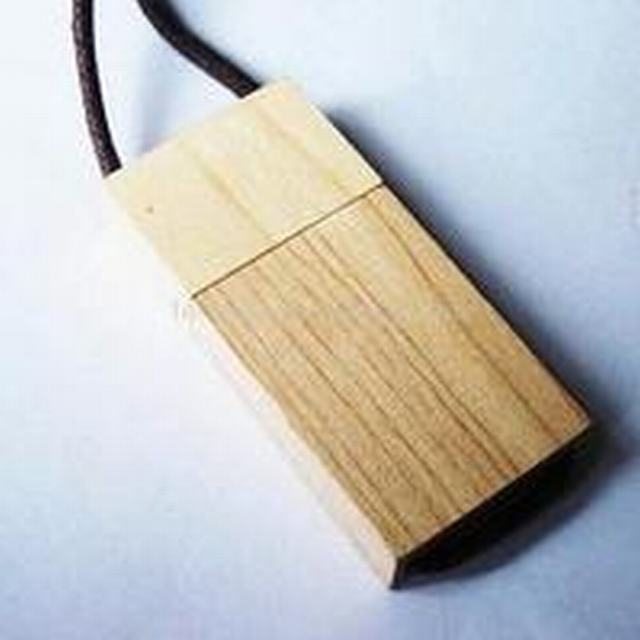 Wooden USB Flash Drive 004